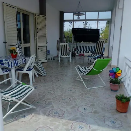 بيت للعطل Giulia ألكامو مارينا